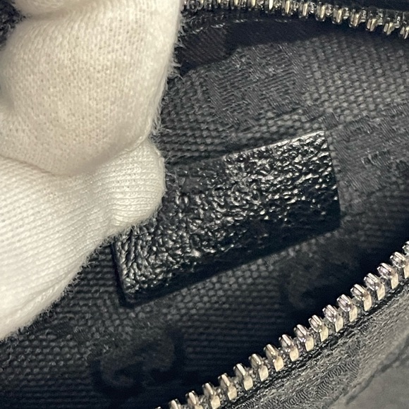 GUCCI monogram body bag / belt bag in black with shw - Picture 12 of 16